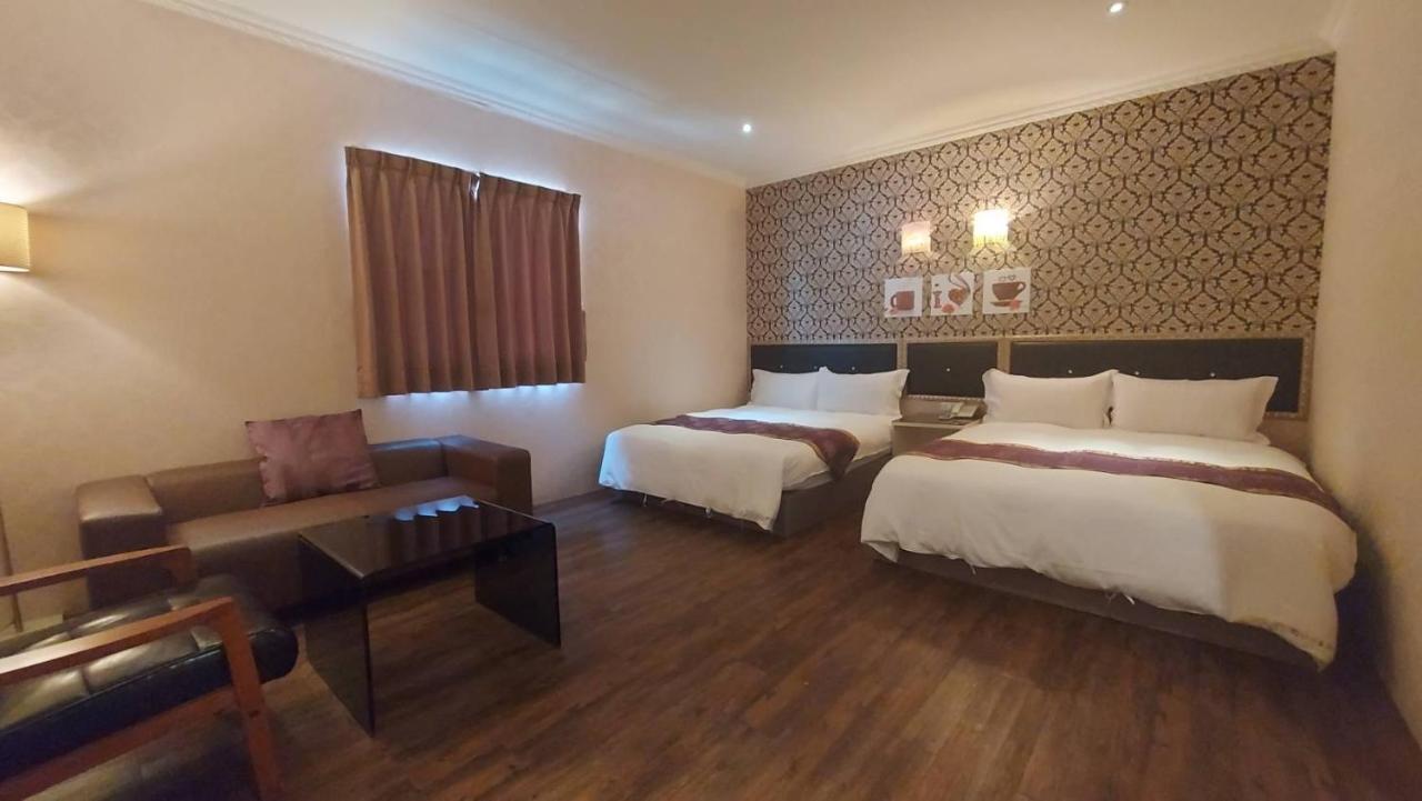 Jungle City Motel Чиай Сити Екстериор снимка