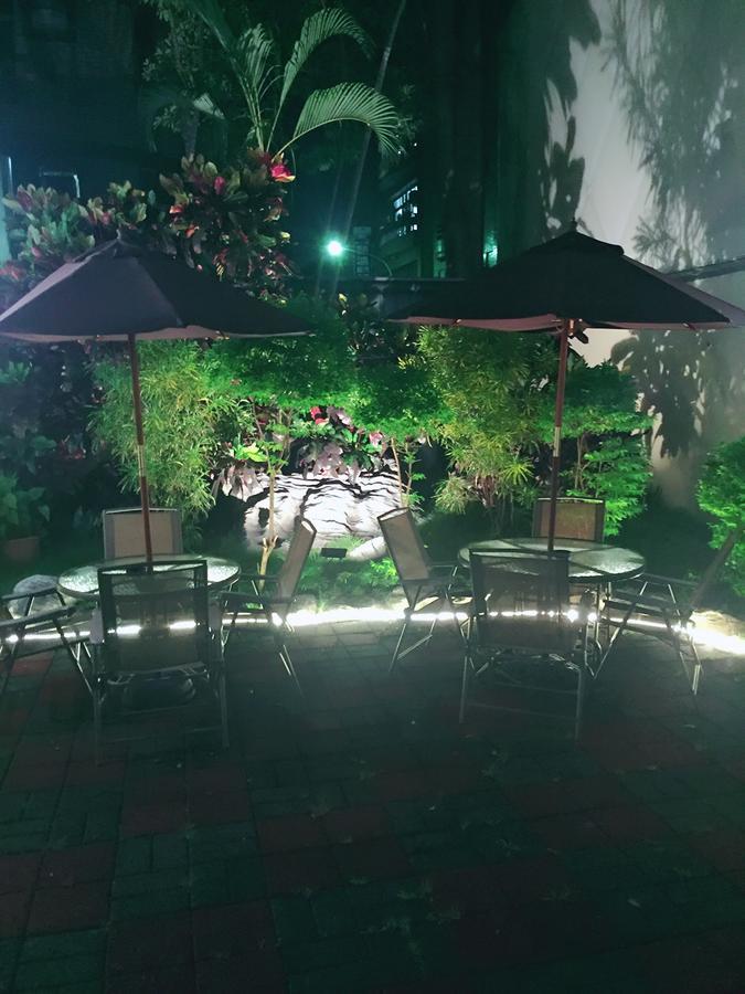 Jungle City Motel Чиай Сити Екстериор снимка